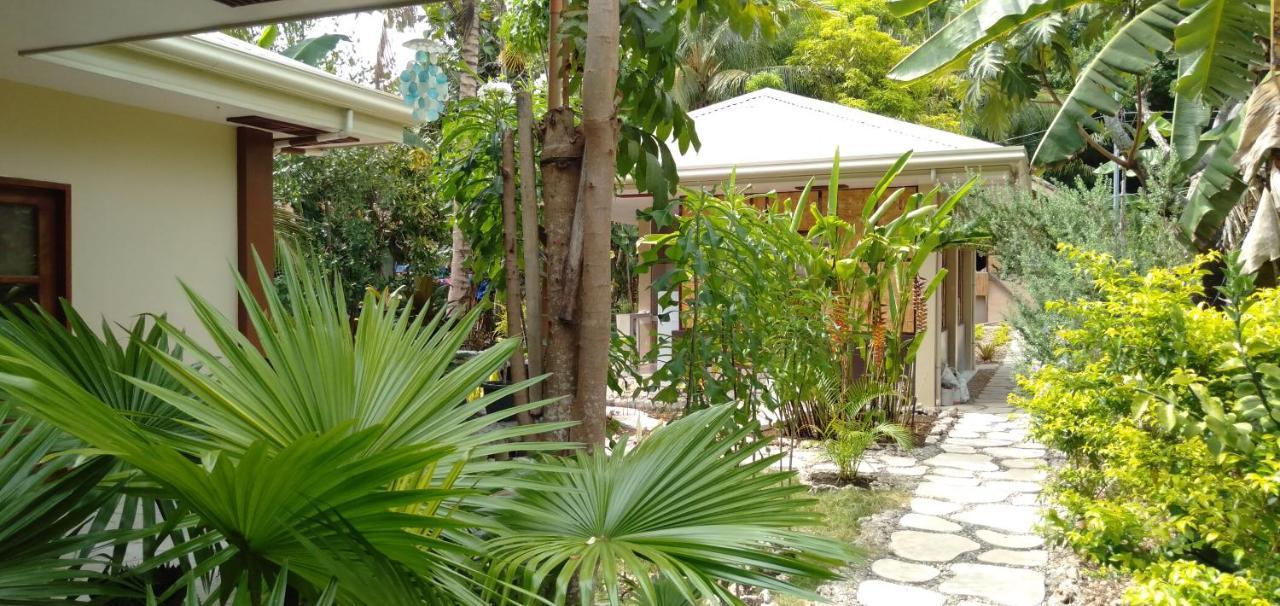 Albergue Banamboo Badian Exterior foto